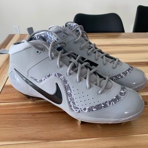 Nike Mike Trout men’s baseball cleats size 13 New